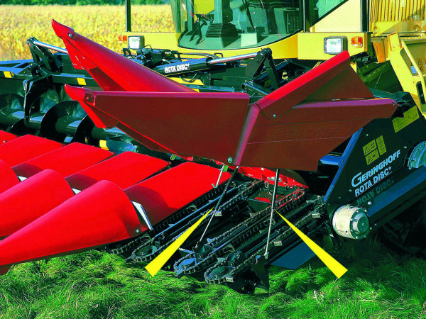 Opening and closing mechanisms for heavy protective hoods o...